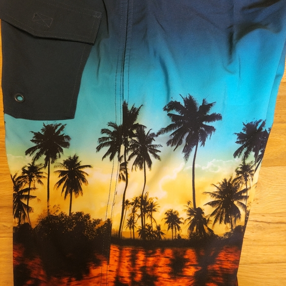 Board Shorts - Picture 9 of 10